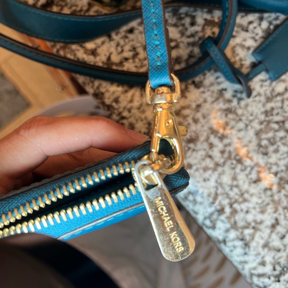 Michael Kors Teal Hamilton Satchel and Wallet Set! - Picture 16 of 16